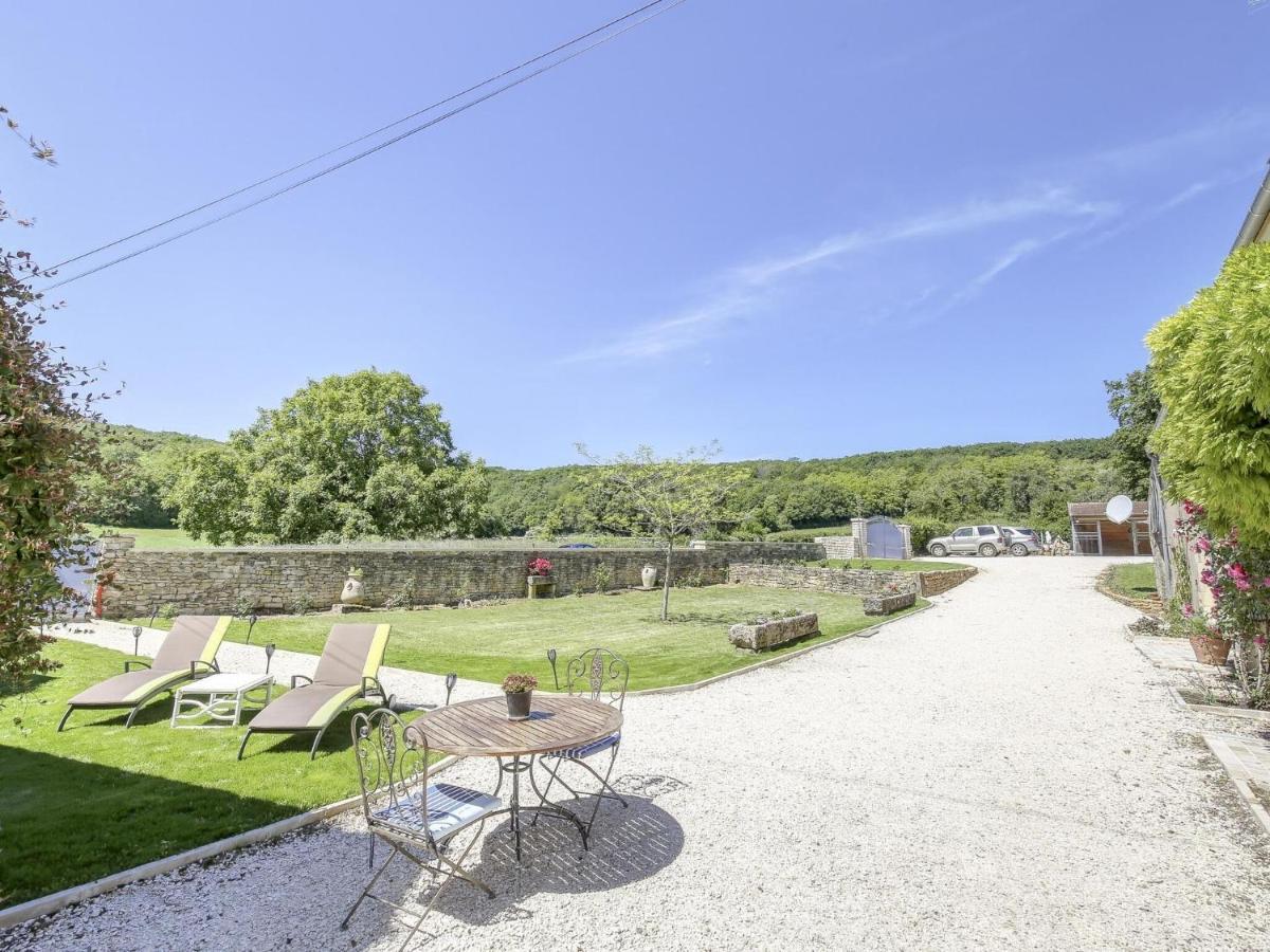 Ferienhaus Burgundian In With Fireplace